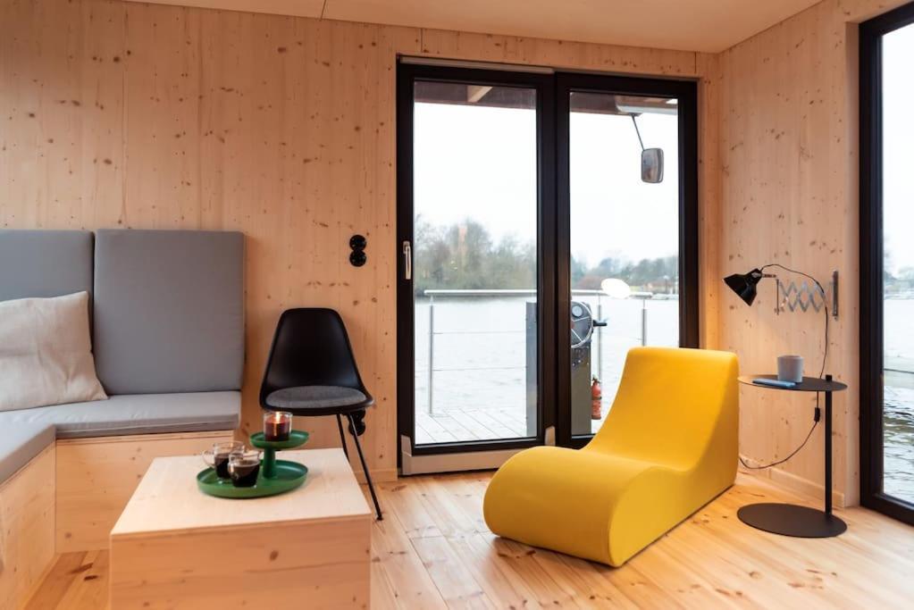 Dein Hausboot Off Fuer Deine Auszeit In Bådhotel Hamborg