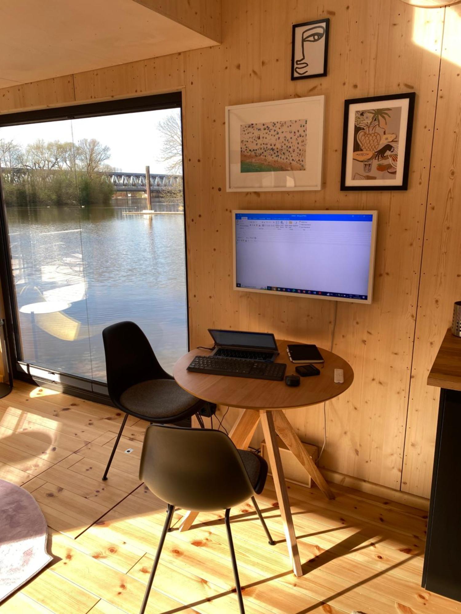 Dein Hausboot Off Fuer Deine Auszeit In Bådhotel *